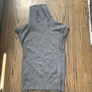BCBG wool short sleeve turtle neck sweater